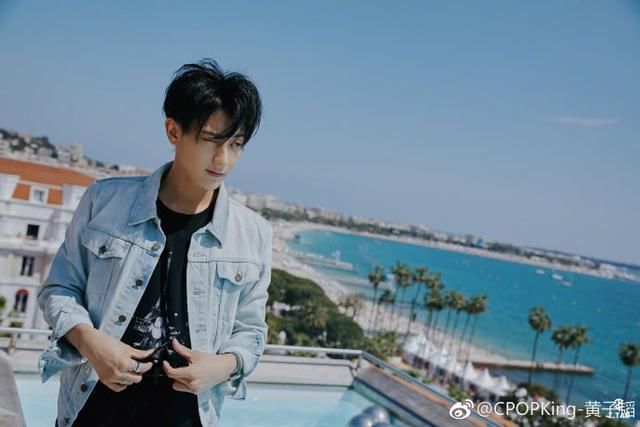 《创造101》发起人黄子韬晒戛纳帅照,三字配文