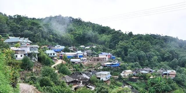 听说懂茶的人，今年春节都打算送这 3 款红色茶礼盒