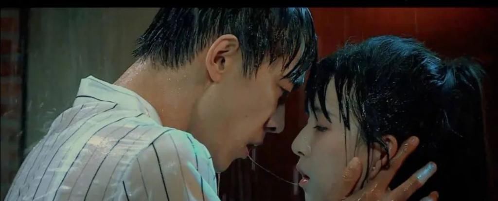 小彩旗晏子东拔丝吻引热议,唐一菲遭恶意剪辑,节目组如何回应?