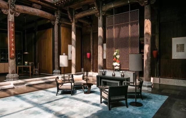 上海也有极致的避世酒店!仅靠35间别墅和一座古戏台成为江浙最向