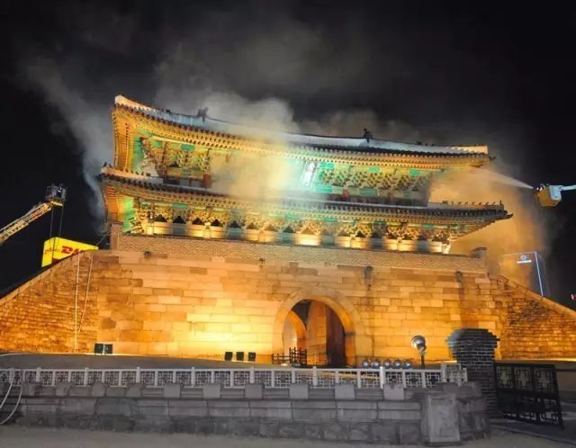 小长假别再出国了!浪了青海，就等于浪了全世界，不信你看!