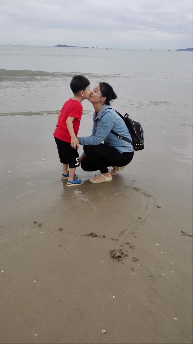 一家人甜蜜的三亚亲子游