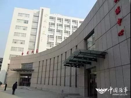 陆军政治工作部干部局就陆军交通中转站相关政策答问