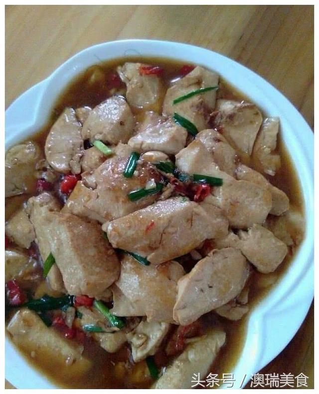老公外出打工，婆婆顿顿就做这样的饭菜，真心吃不下去
