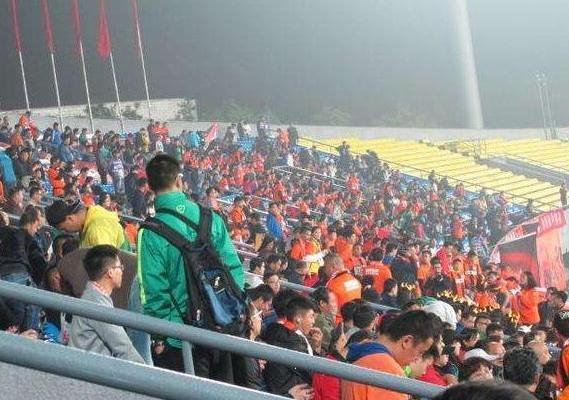 中超上座人数赛季排名:有流浪黑历史的球队,果