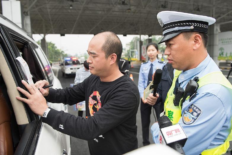 交警提醒:即日起这五种情况都算无证驾驶,赶紧