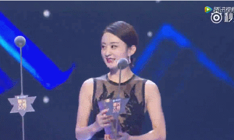 赵丽颖说幸好练过!星光大赏上冻哭了是怎么回事?