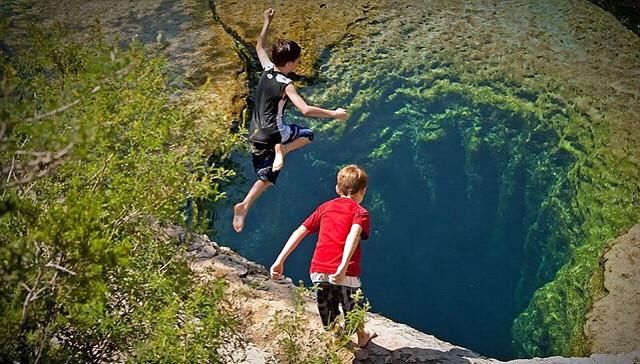 全球最险的10个旅游景点,惊心动魄隔着屏幕都怕,最惊险的在中国