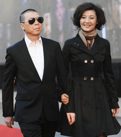 崔永元14日实名diss杨子侵吞5500万?王中磊三