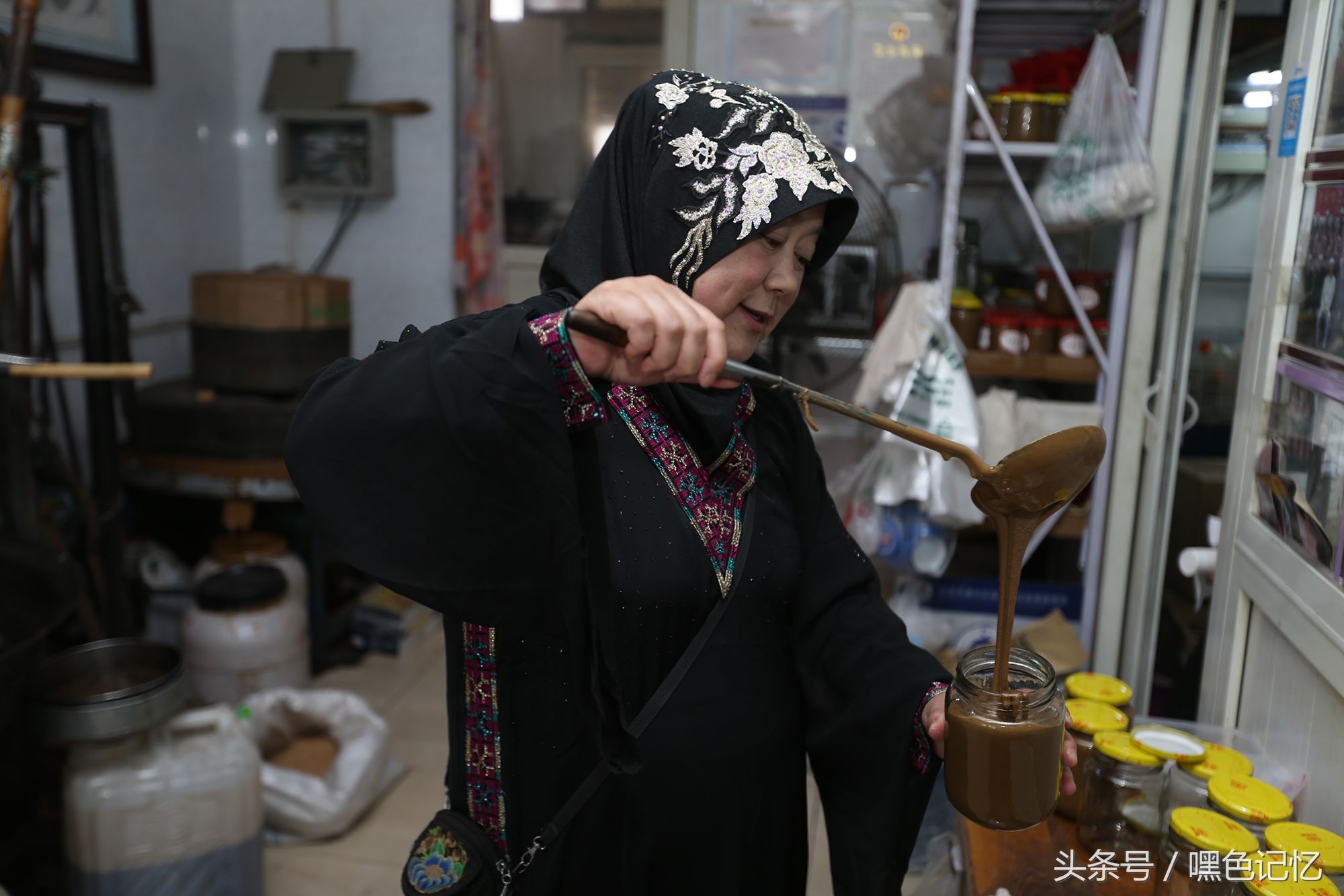 北京:通州张家湾31年夫妻小作坊芝麻飘香 每月
