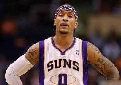 乐福第五顺位被灰熊队选中,排在他前边的有谁