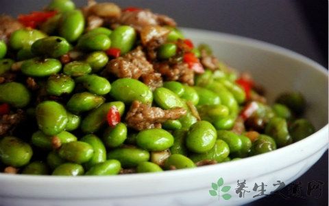 青豆炒肉用什么油