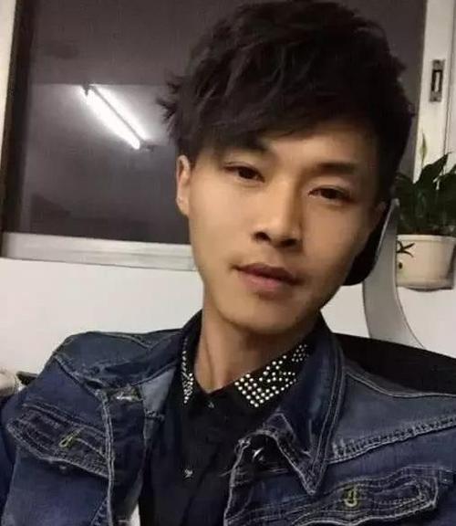 没背景没资源,许华升却年入过亿,他到底有什么