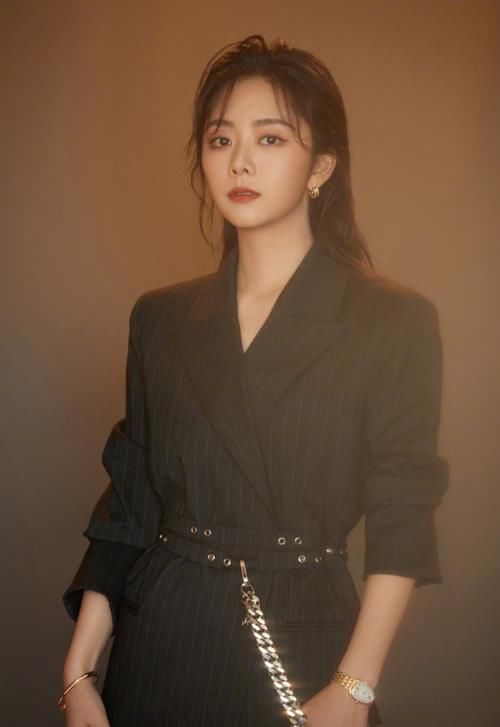 金鹰女神再生悬念，宋茜票数直追谭松韵有望反超，谭松韵或成为下一个杨紫