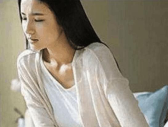 山东女子下身疼了5年,去医院取出这么个东西,老公气的脸都变色