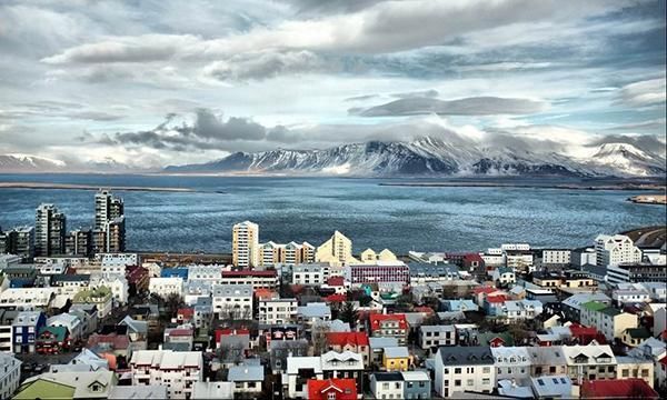 新加坡人均GDP是我国的6.5倍,挪威是8.5倍,你