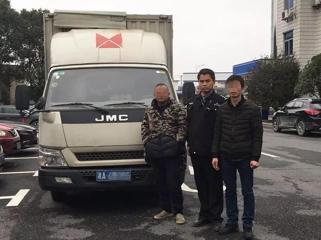 非法运输烟花爆竹有多危险,长沙县警方及时排