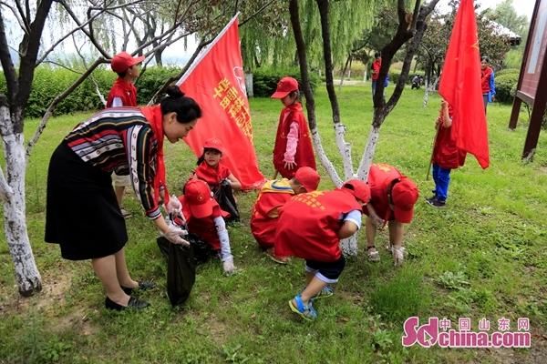 世界环境日,临沂一小护水在行动