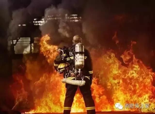 太危险了,你们不要来了!这群人才应当成为网红