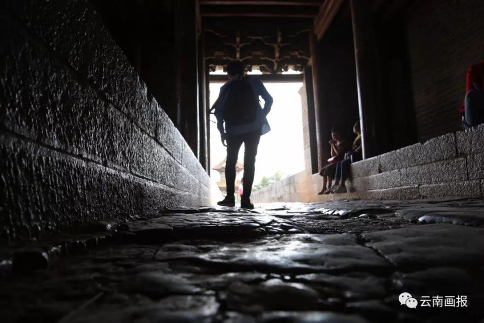 夏文明薪火相传台湾青年学生走进云南 感受儒