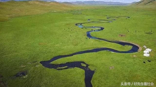 从中国独立出去的国家，创建世界经济奇迹后衰败，中国该帮忙吗？