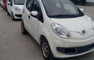 新政策:老年代步车全部取缔!上路将被罚款千元