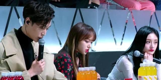 《练习生》程潇被质疑!却无意暴露和王思聪关