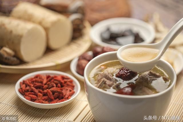 手术后炖什么更好 t01592b6f3b5ed2bf60.jpg