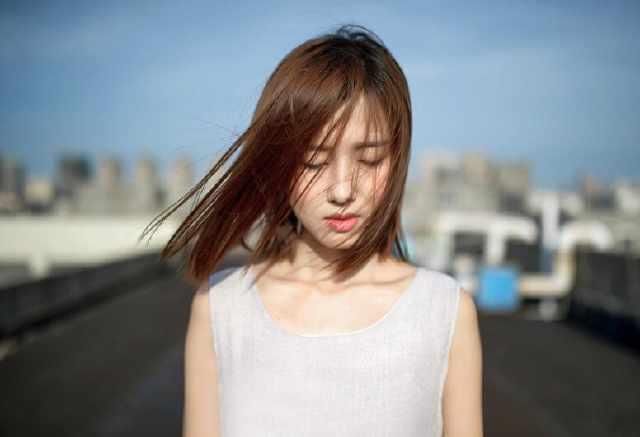 心理学：一个深到骨子里的教养的人，是不会轻易做这三件事的！