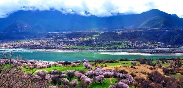 中国最美的2条高速公路,都不收费!这条花了380亿