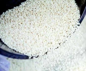 小时候学校门口“最勾魂”的5种小吃，最后2种基本看不到了