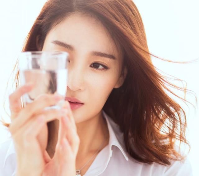 曾是最美军花,之后和吴京相恋,如今成这样!