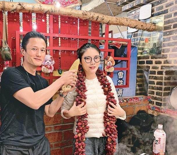 继向佐郭碧婷后,娱乐圈又一对明星求婚成功,年