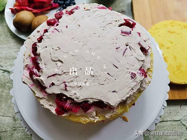 裱花袋怎么套裱花嘴视频 t015adb90249a1624f6.jpg