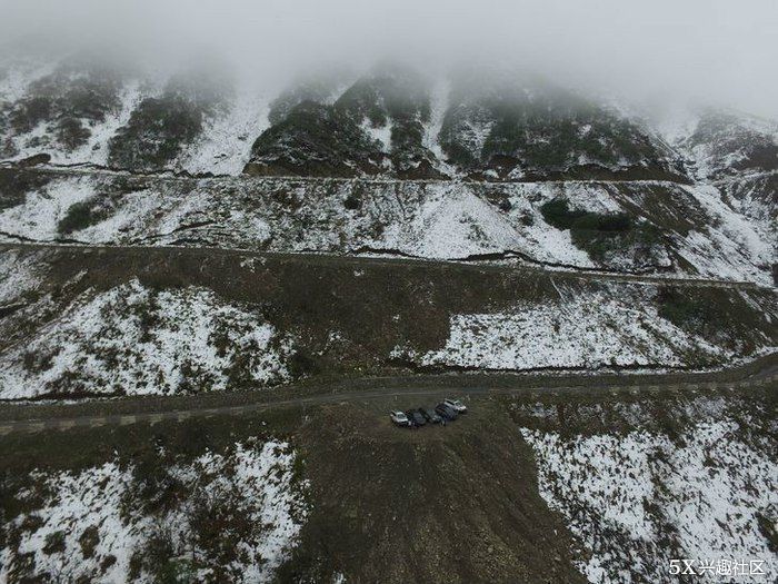 七人五车穿越无人区，遭遇风雪袭击，各种惊险刺激~