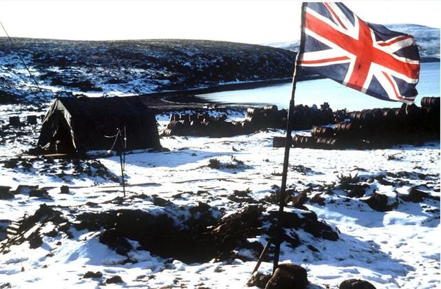 英国和阿根廷围绕马尔维纳斯群岛的巨大争议是如何产生的?