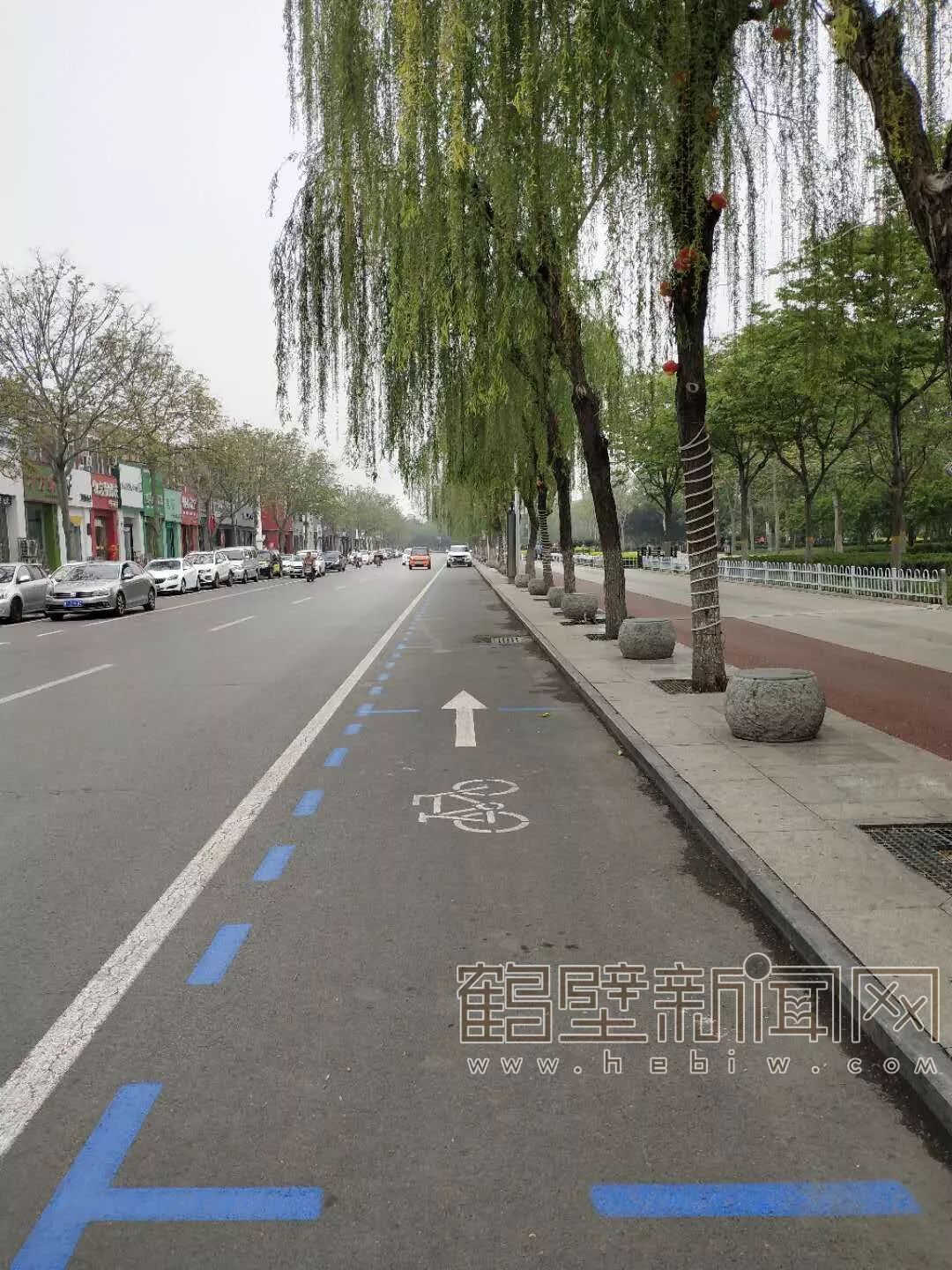 五一调休鹤壁限行吗?新世纪广场蓝色车位干啥