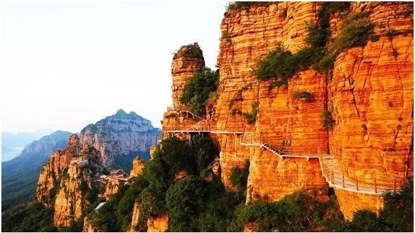 终于来了!浙江最长高空玻璃栈道开放!敢走我敬你是条汉子!