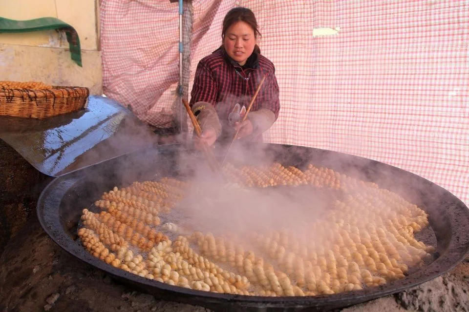 北方年集热气腾腾6种美食小吃,有没有你家乡的味道