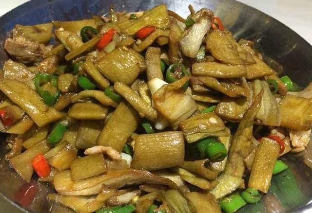 南方农村的一种特有美味,北方的很多人一辈子都没机会吃上一次!