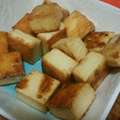 罗勒叶香辣炒鱼豆腐