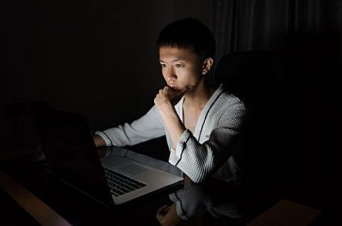 刷牙不能超过2分钟,使用电脑过多容易脱发的原