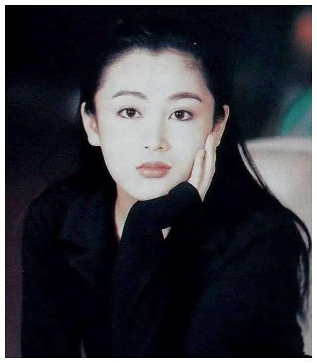 说起90年代内地的美女明星,陈红是不容忽视的