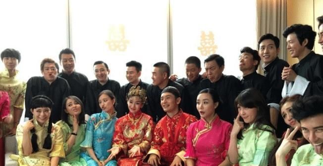 当年世纪婚礼请了半个娱乐圈，出事后无一人帮忙，网友：半个娱乐圈呢？