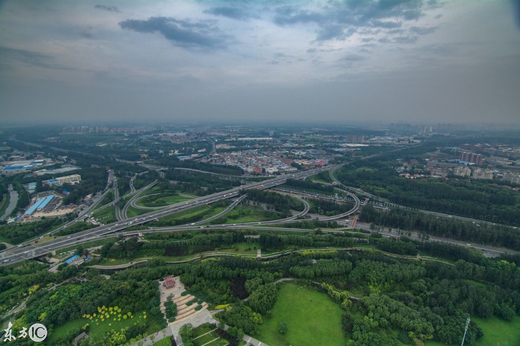 图递中国美--云气横开八阵形,桥形遥分七星势,