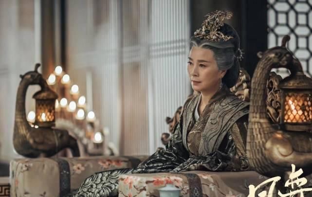 气质优雅的实力女演员，出道多年不温不火，如今56岁婚姻却成谜