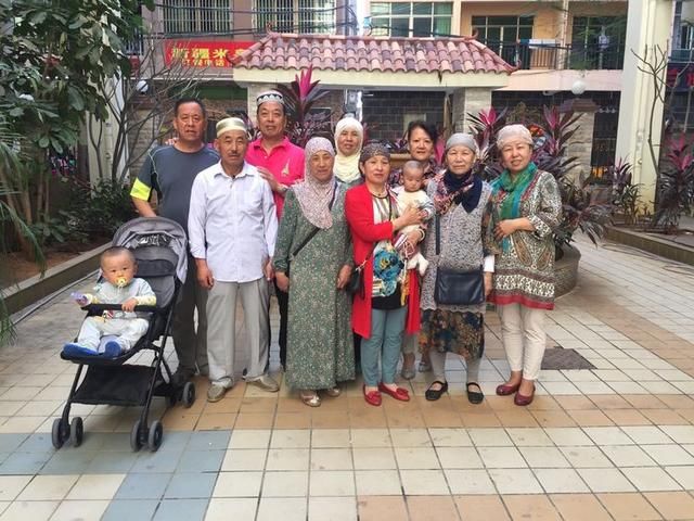 一家人甜蜜的三亚亲子游