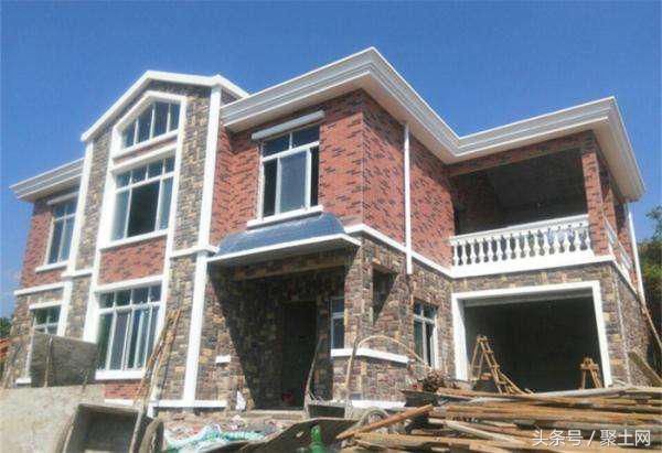 农村包工头有了新管控:持证才能揽工程,盖房