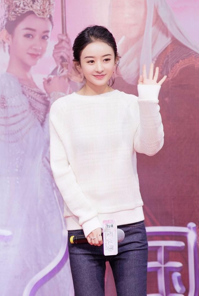 多日不见的赵丽颖,终于在微博上露脸了,网友:抱