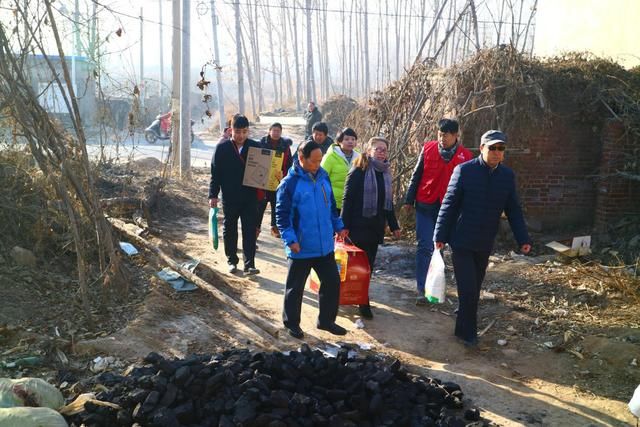 仪式最后一站走进灵寿下邵村 润江集团承诺不